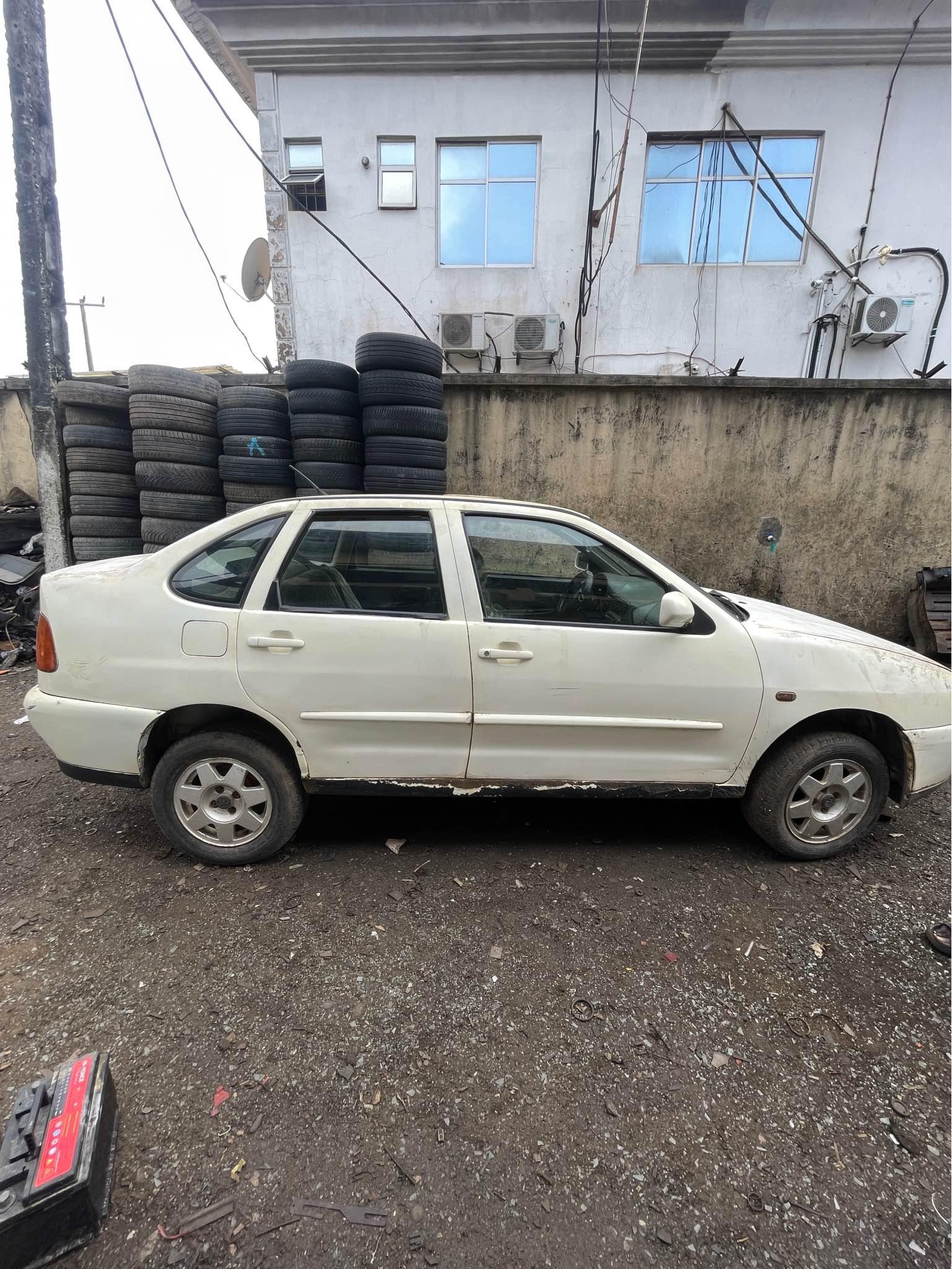 A picture of Volkswagen polo classic