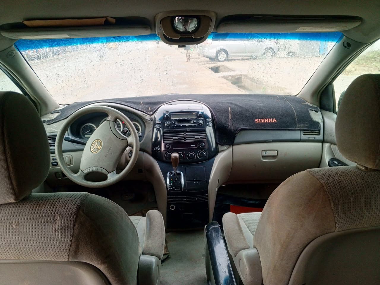 A picture of 06 Sienna