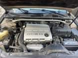 A picture of This is crystal clean lexus es330 2006 model partly painted
