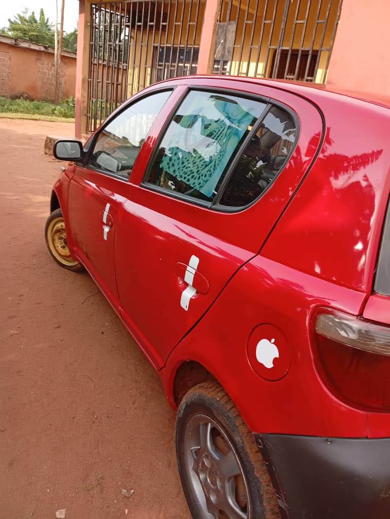 A picture of 2002 Toyota Yaris