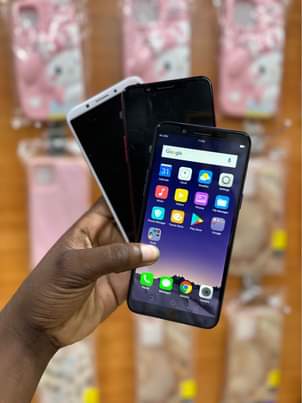A picture of Oppo A83 128 6gb Tsh 110 000 tu. Tunapatikana uhasibu