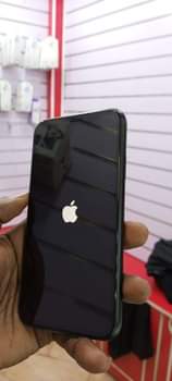 A picture of IPHONE XR