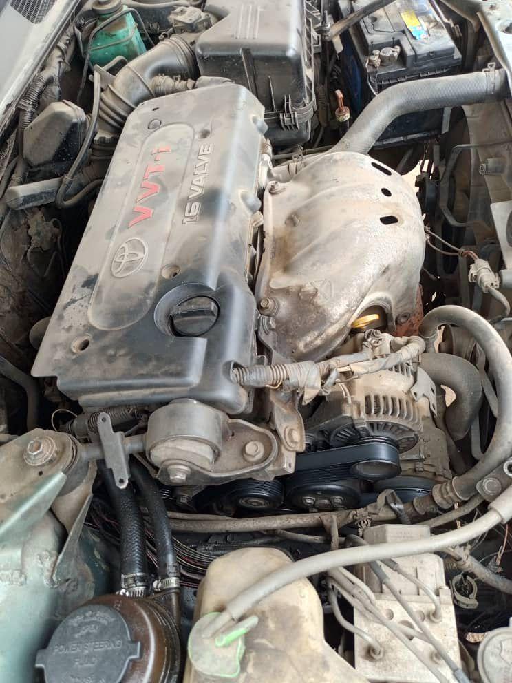 A picture of 2005 Toyota camry