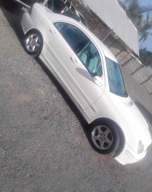 Cars, B.