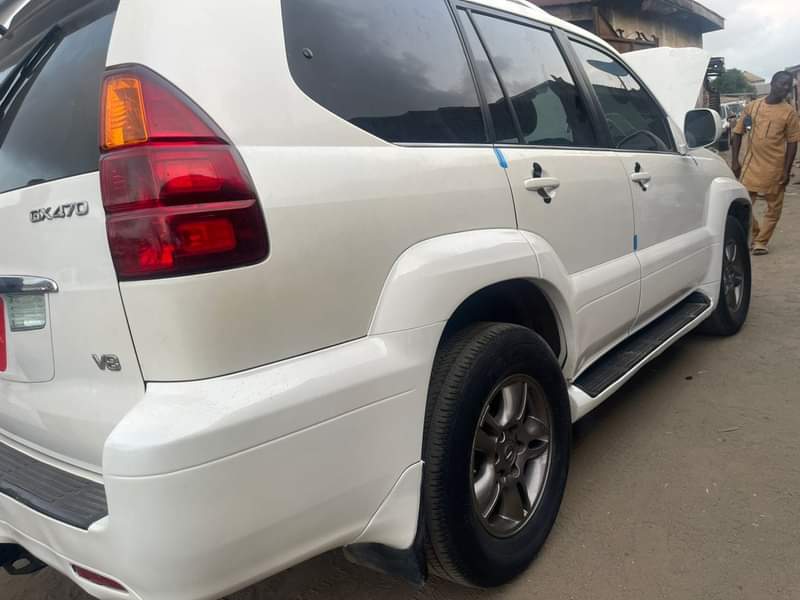 A picture of 2005 Lexus GX470 Toks standard Nothing to fix It s