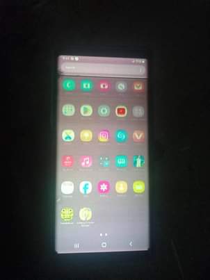 A picture of Samsung note9