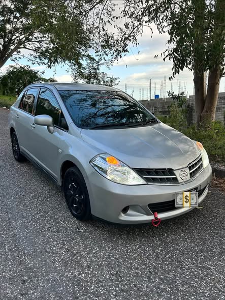 used nissan tiida