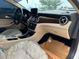 A picture of MERCEDES BENZ GLA 250 Fullest Option Year 2017 Model Status