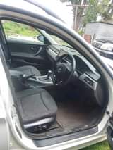 A picture of Selling BMW E90 and Extrail SUV