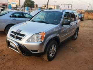 A picture of 1 9m Honda CR V SUV AC Chilling Smooth 4