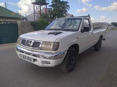used nissan hardbody