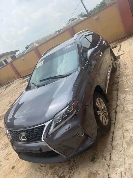 A picture of Lexus Rx 350 2015