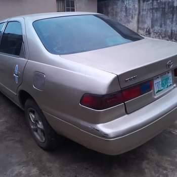 A picture of Toyota Camry 2001 Tinny Light 