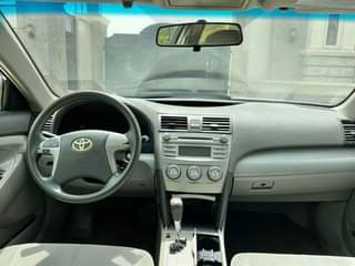 A picture of 2010 TOYOTA CAMRY