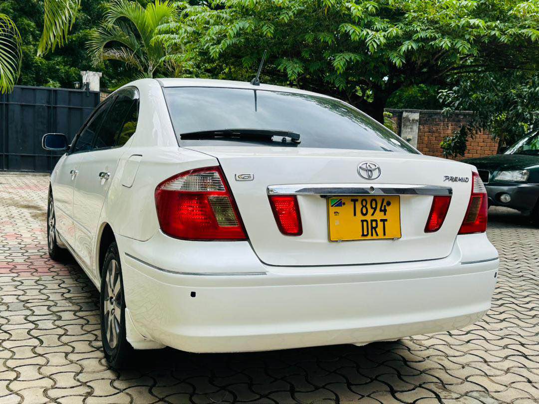 A picture of Toyota Premio Year 2005 Cc 1990 Parking sensors New tires