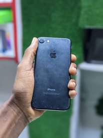 A picture of Iphone 7G