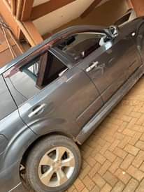 A picture of Subaru LEGACY FORESTER