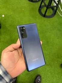 A picture of Samsung galaxy s20 fe imenyooka sana