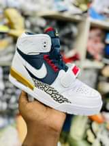 A picture of Shoes