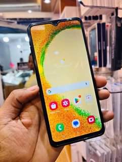 A picture of Samsung galaxy a04s 64gb