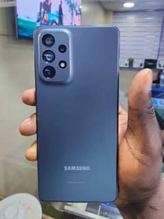 A picture of Samsung galaxy A73 5g