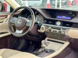 A picture of 2017 Lexus es 350 Limited Sedan