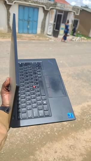 A picture of Lenovo ThinkPad Laptop inauzwa