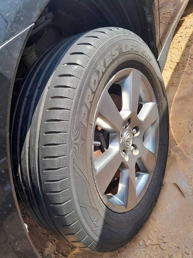 A picture of 2009 Toyota Harrier Toyota 2.4cc