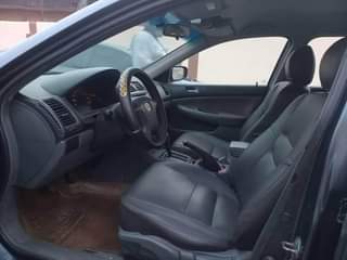 A picture of Honda Accord 2005 Toks Standard