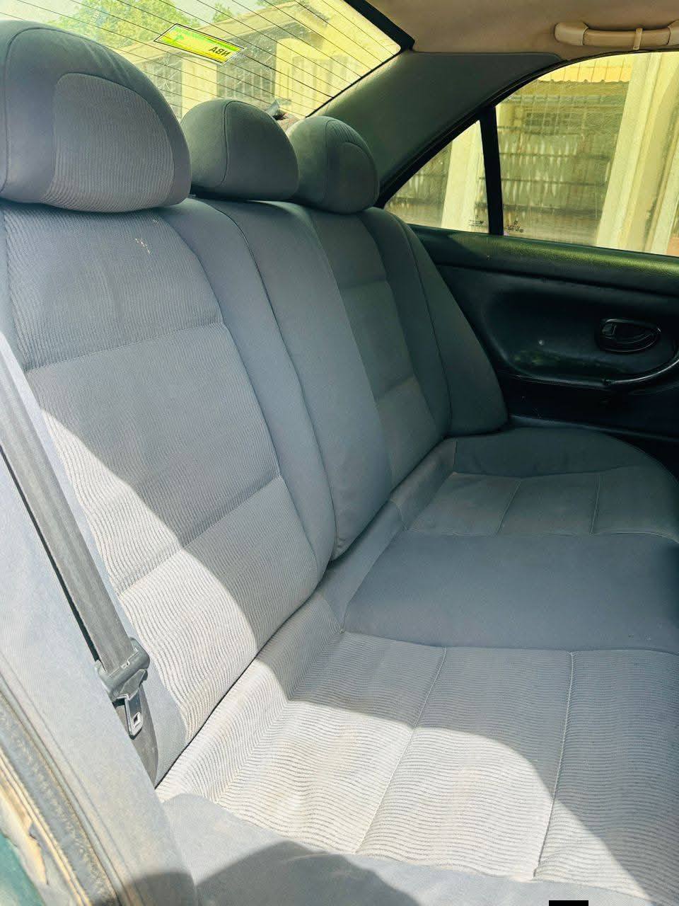 A picture of Peugeot 406