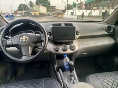 A picture of 08 mode Toyota RAV4 for sale location Lagos state Call