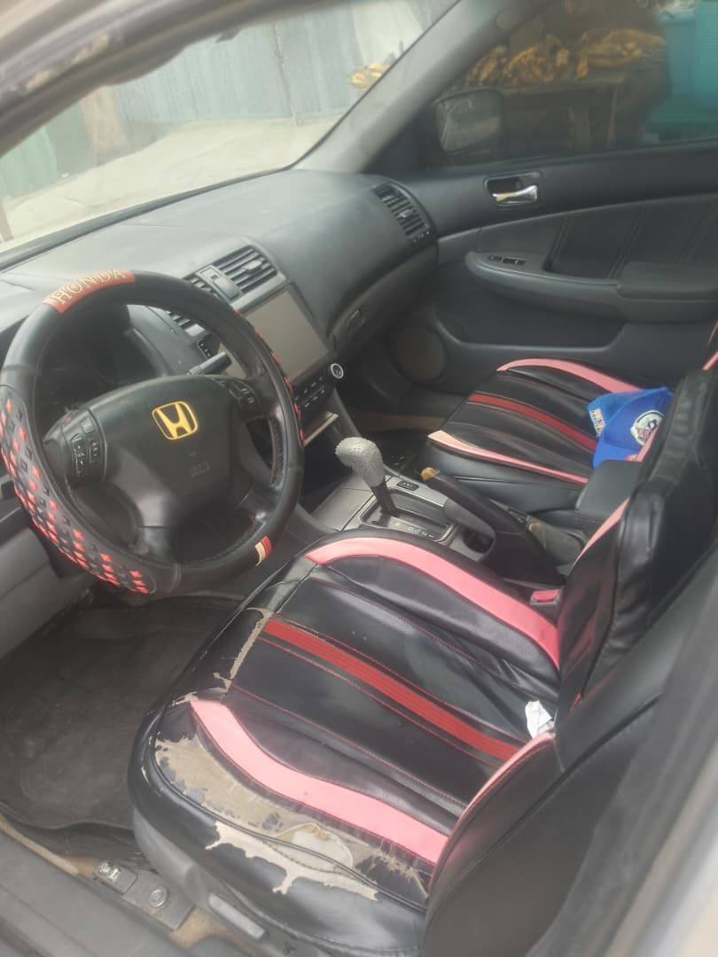 A picture of 2006 HONDA DC