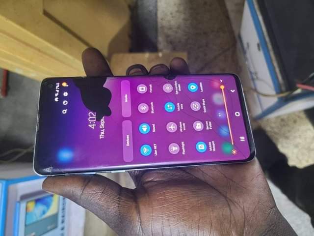 A picture of S10 128gb