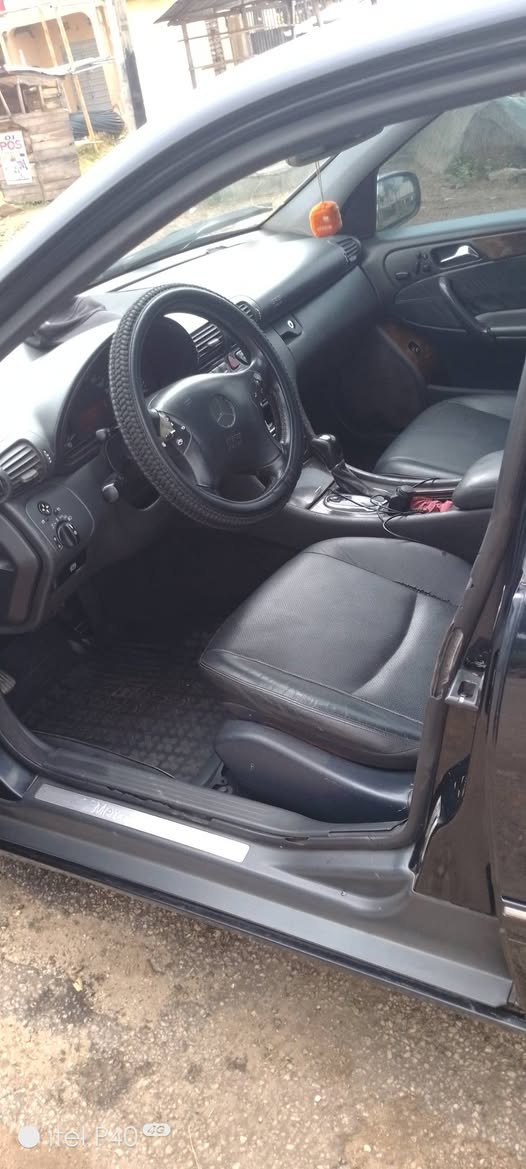 A picture of Benz C320 4.3M Naira Last Engine percent Gear percent AC