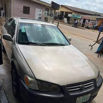 A picture of 2002 Toyota Camry