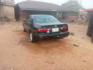 A picture of Toyota Camry 1999