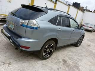 A picture of Distress alert Highest grade Lexus RX 330 Everything is intact