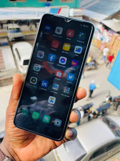 A picture of OPPO A57 2020 