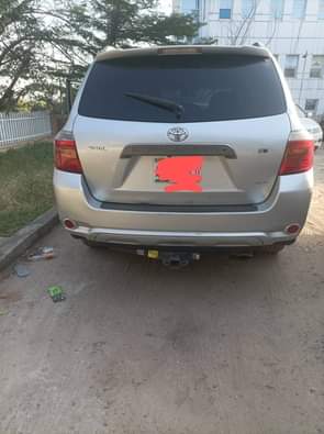 A picture of Very Clean 2012 Toyota Highlander in pristine condition buy and