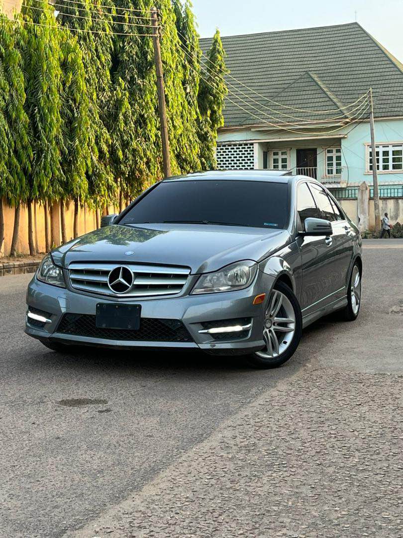 A picture of Few months used Mercedes Benz c300 2013 model 11 2m