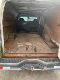 A picture of Ford 350
