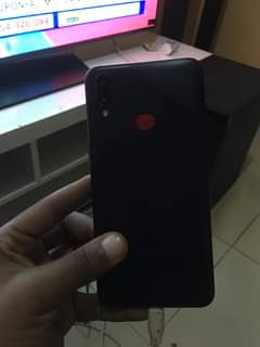 A picture of Samsung a10s