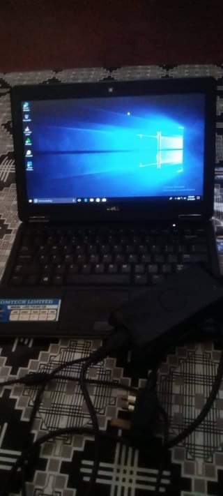A picture of Nauza Dell laptop core i5 bei 220000 no kipengere njoo