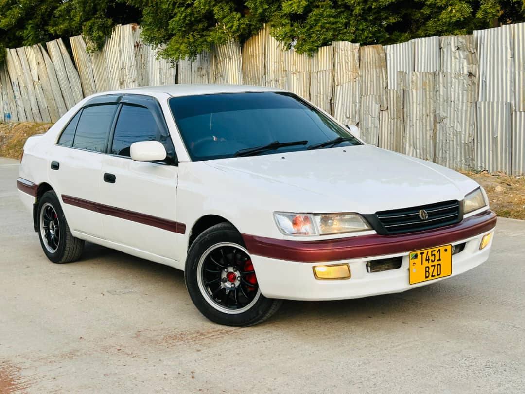 A picture of Toyota premio old