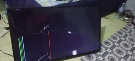 A picture of Hisense tv inch 44 imekufa kioo