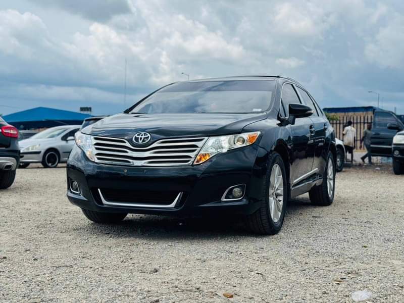 A picture of HOME USED Registered Toyota Venza 2015 model with duty paid