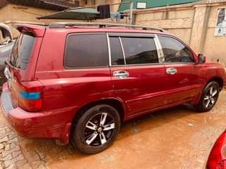 A picture of Toyota Highlander 04 05