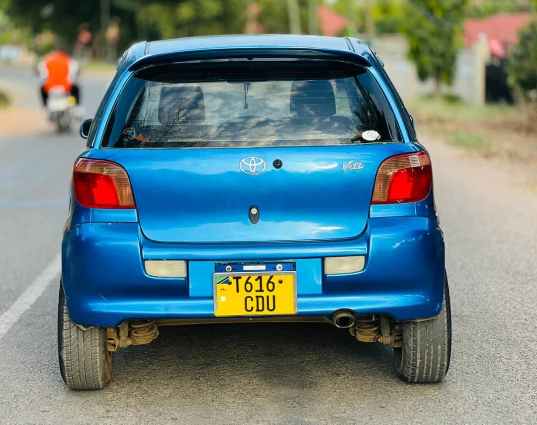 A picture of toyota vitz