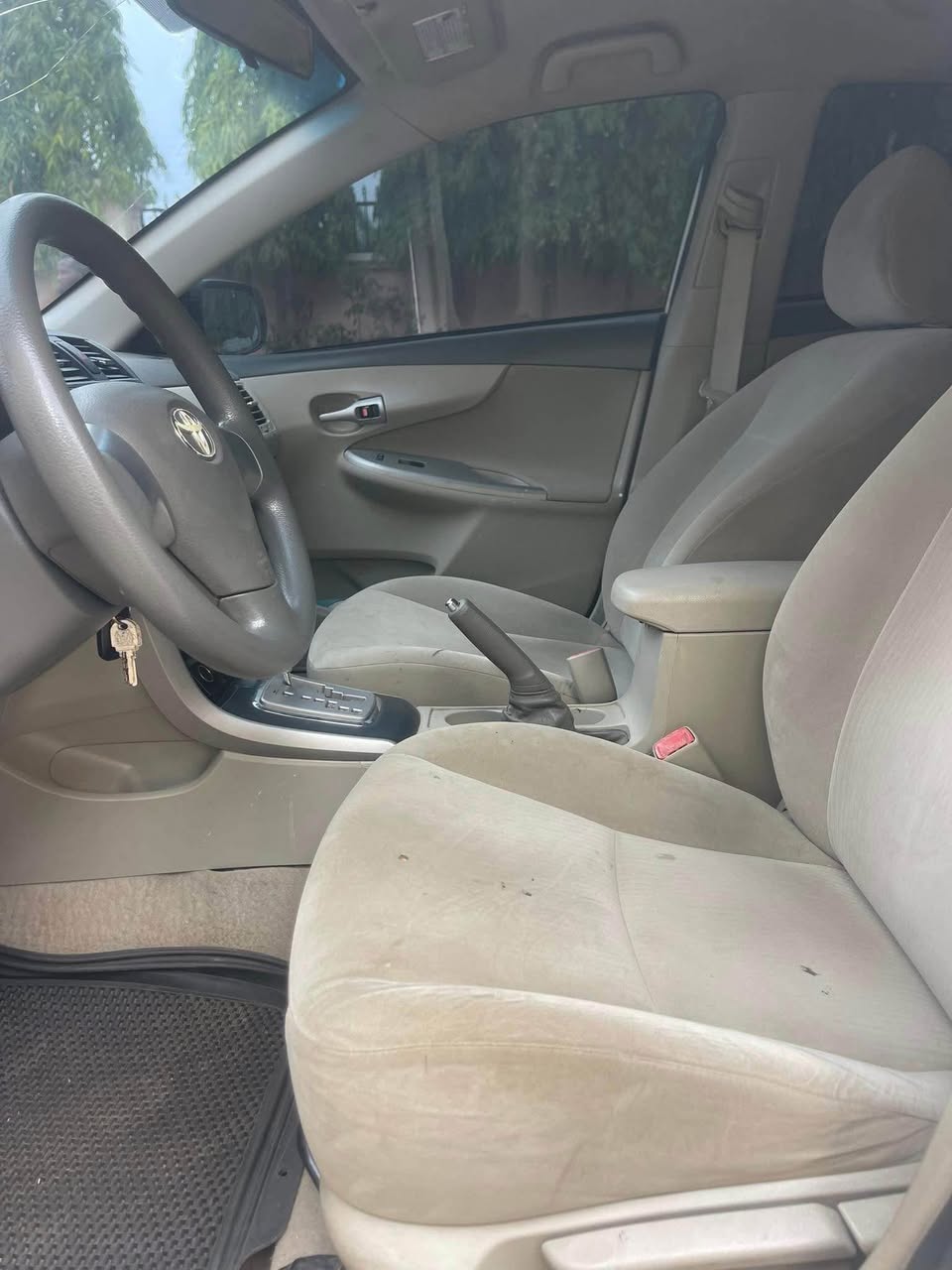 A picture of COROLLA 2010