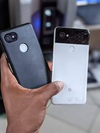 A picture of Pixel 2xl zipo mbili